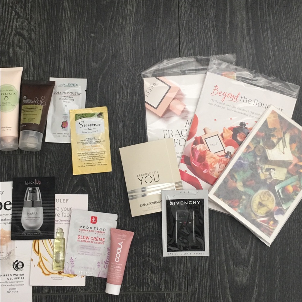 Sample bundle- fragrances, lotion, primers...